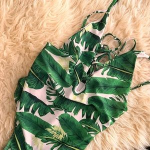 Cute one piece swimsuit size small💗